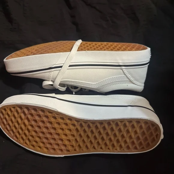 Kids' Ward Low Top Sneaker Little/Big Kid size 5 new in box - Picture 6 of 8